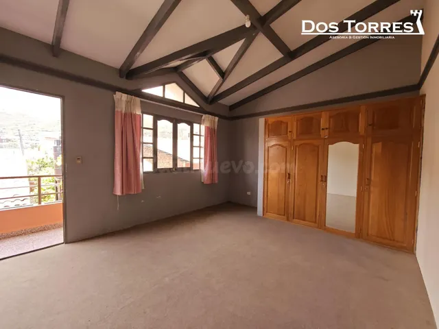$us.-139.500 Casa en venta, con 2 departamentos, zona pacata - foto 5