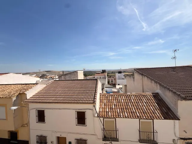 Amplia casa de dos plantas + buhardilla y azotea en santa cruz – a solo 15 minutos de Córdoba — 41