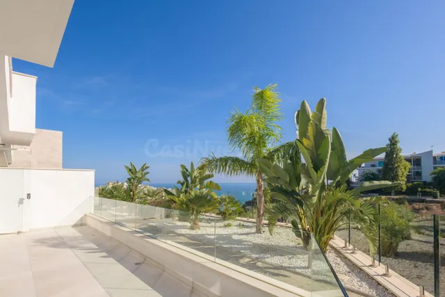 Impresionante vivienda de lujo en Benalmádena con vistas infinitas al Mediterráneo — 2