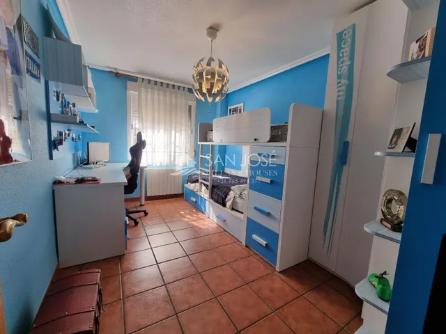 SE VENDE VILLA DE LUJO EN HONDON DE LOS FRAILES — 32