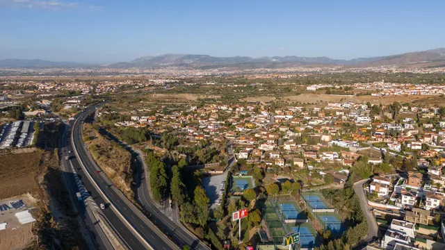 Amplio Terreno Rural en Avda Suspiro del Moro, Otura — 28