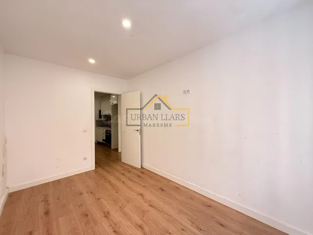 Piso amplio de tres habitaciones para dejar a tu gusto. — 5