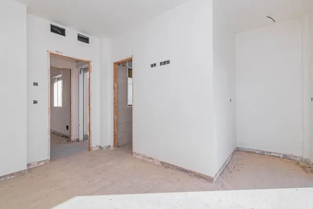 EDIFICIO EN VENTA EN MORALEDA DE ZAFAYONA — 23