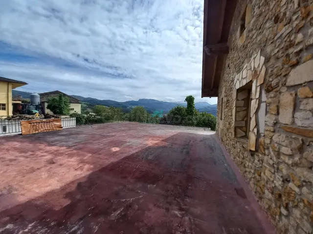 Se vende casa con terreno y vistas en Nates (Voto) - foto 3