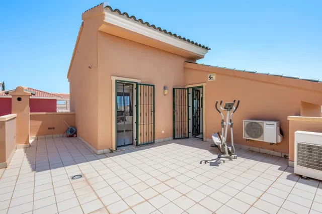 Villa 4 habitaciones 192m² en venta - Ciudad Quesada — 48