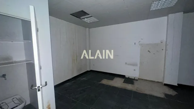 Local comercial de 300 m2 con 10 m de fachada en calle Alboraya — 10