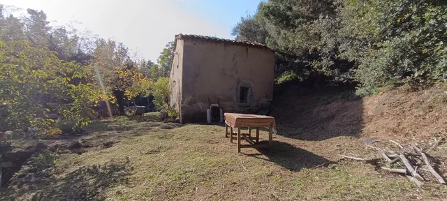 Parque natural del montseny (afueras riells): masía típica catalana catalogada a reformar — 26