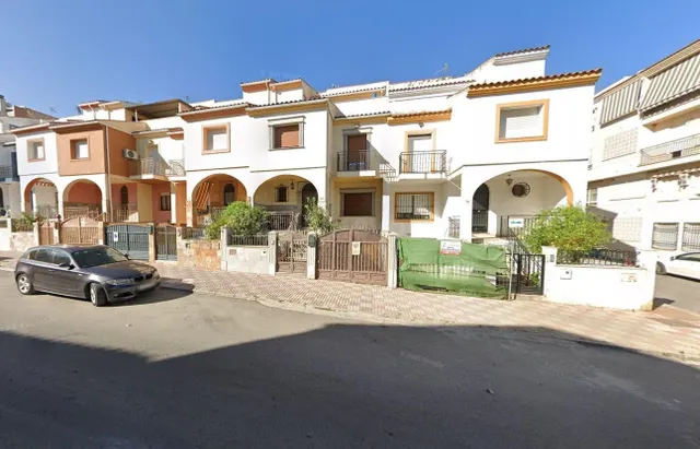 Se vende piso OKUPA en Torre del Campo (Jaén). - foto 2