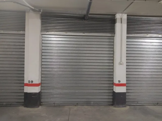 GARAJE CERRADO DE 20 M2 CON LUZ PROPIA — 2