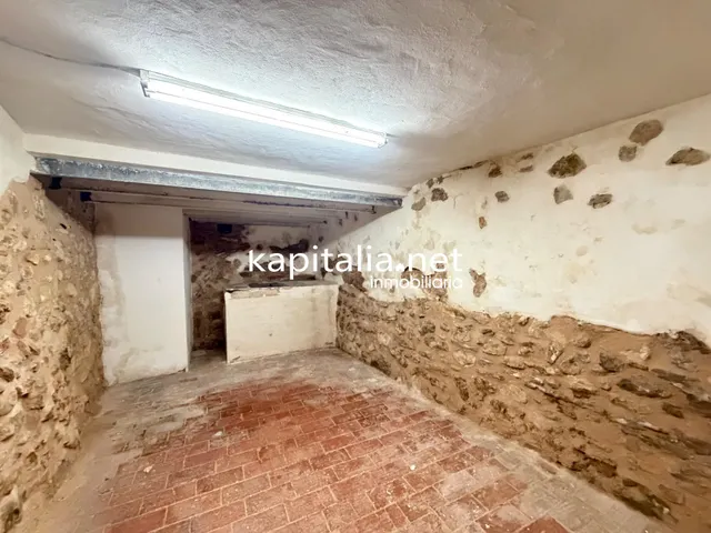 Vivienda en planta baja con bodega en sótano — 16