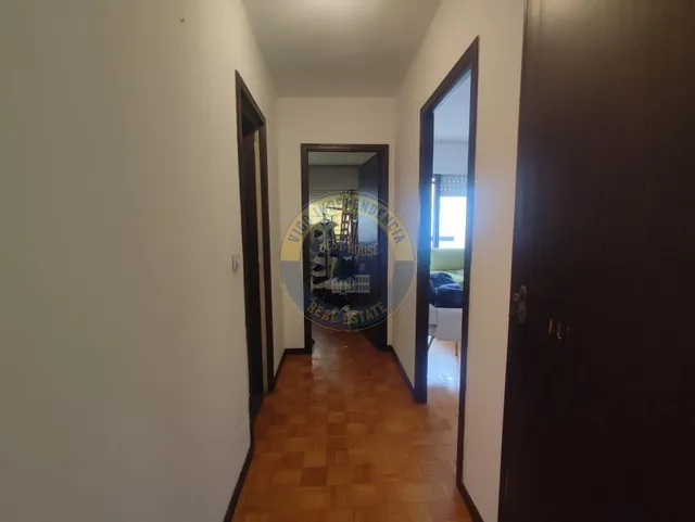 Exclusiva vivienda de gran amplitud en pleno centro de Vigo, entorno Pizarro — 14
