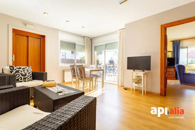 CHALET EN EL CENTRO DE SALOU 5 habitaciones - foto 3