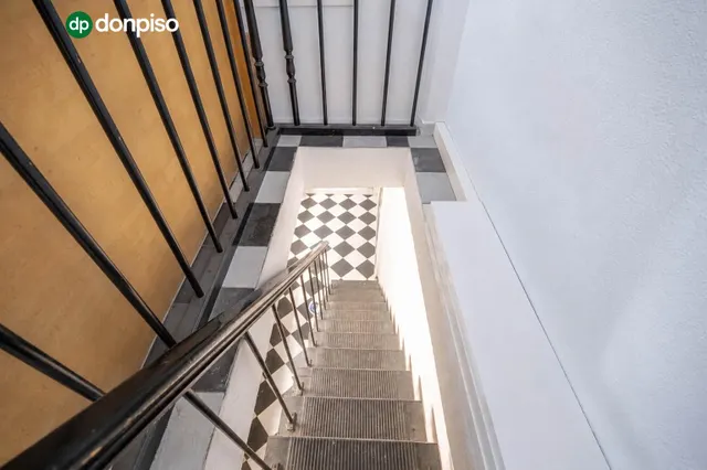 Local comercial 106m² en venta - Centro — 13
