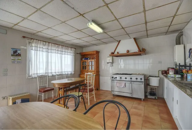 Nave en venta en O´Vilar (Guísamo) — 24
