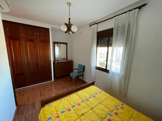 EXCELENTE CASA A 25 MINUTOS DE CÁCERES — 12