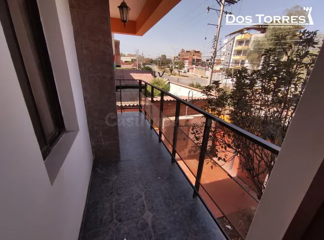 CASA MULTIFAMILIAR EN VENTA, ZONA PACATA, SOBRE LA AVENIDA G - foto 5
