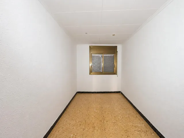 Se vende casa adosada en Barcelona, zona la teixonera — 6