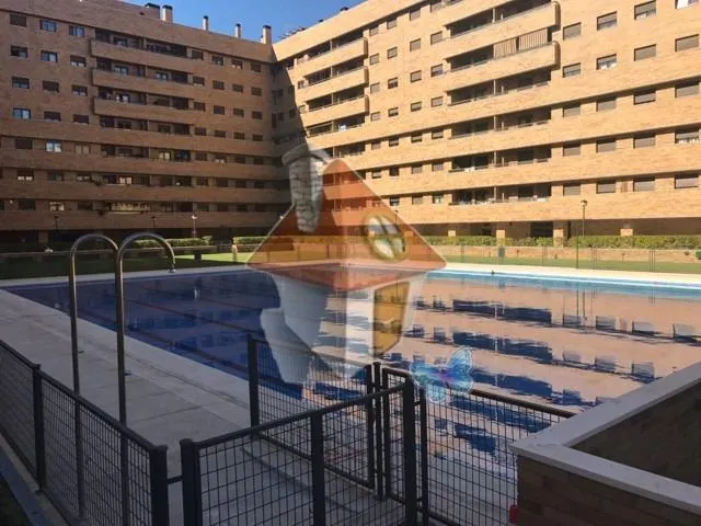 ALQUILER PLAZA DE GARAJE.C/LEONARDO DA VINCI Nº2-EL QUIÑÓN-SESEÑA