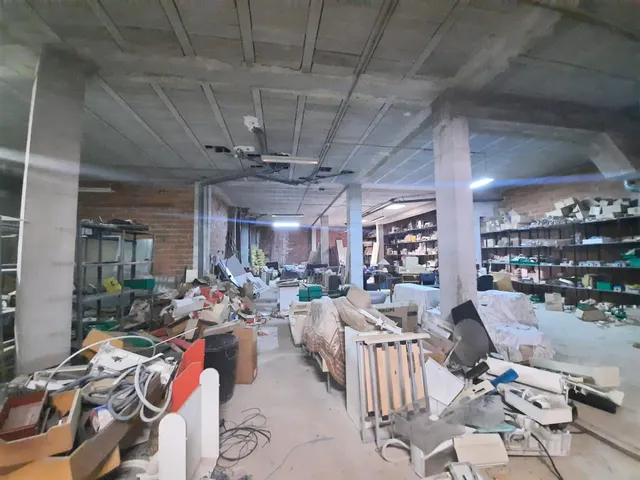 Oportunidad de inversión en zona estratégica: Local de 500 m2 en Gandía — 5