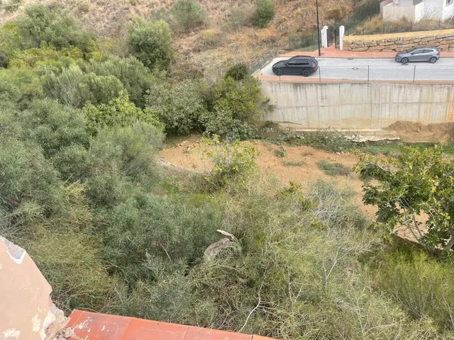se vende suelo urbano en la carretera de Mijas Pueblo con vistas al mar — 23