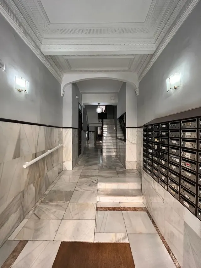 Piso 4 habitaciones 75m² en alquiler - Chamberí — 25