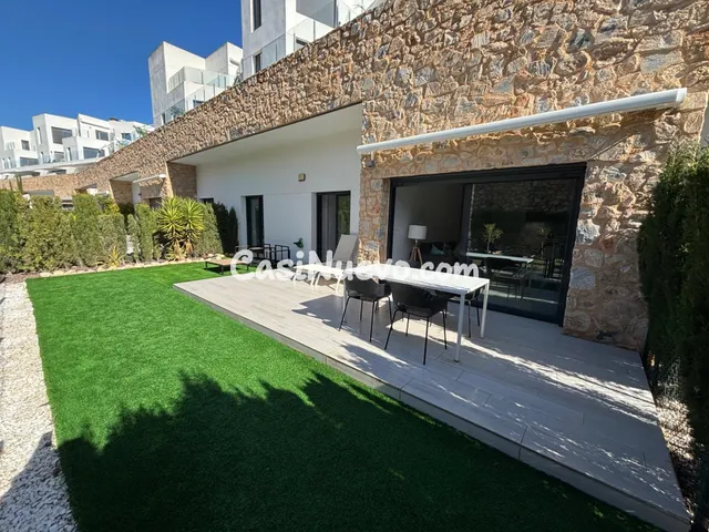 Elegante apartamento en planta baja con jardín privado en So - foto 2