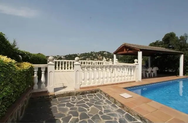PRECIOSA CASA A 4 VIENTOS EN MAÇANET - foto 4