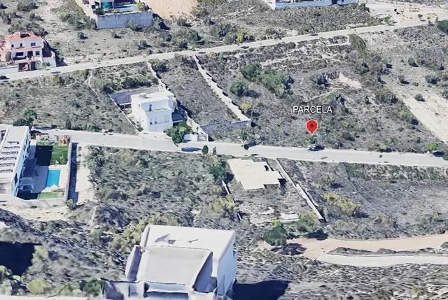 PARCELA EN LOS ALTOS DE LA ZUBIA 773M2 — 9