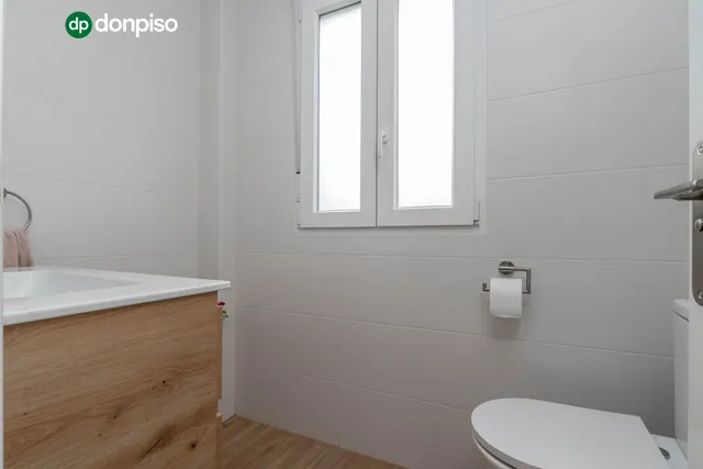 Encantadora Casa Reformada en Ogijares con Vistas y Espacios para Disfrutar — 14