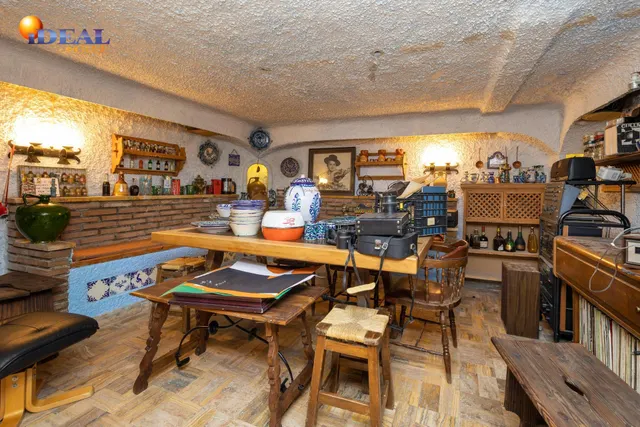 Magnifico chalet independiente en Colinas Bermejas. — 26