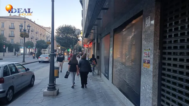 ¡Local en Acera del Darro frente al Corte Inglés! — 29