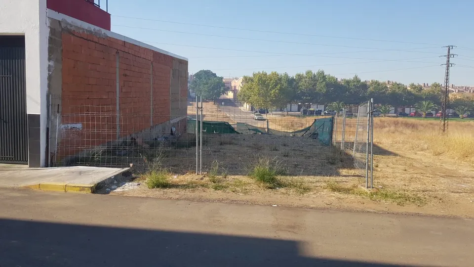 VENTA PARCELA URBANA EN CERRO SAN MIGUEL