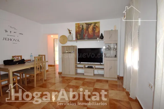 ¡ALZIRA CENTRO! AMPLIO, BONITO Y LUMINOSO CON TERRAZA Y TRAS - foto 3