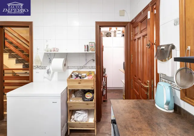 Se vende bonita casa adosada de 4 dormitorios con piscina privada, garaje y gimnasio — 12