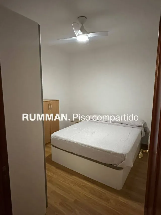 EST / TRAB. Piso de TRES dormitorios, zona Jardines del Triunfo — 20