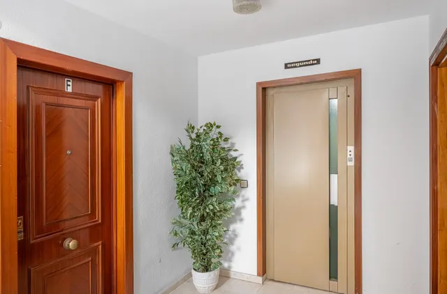 Vivienda con terraza y vistas al mar en Avenida de las Gaviotas, Fuengirola — 6