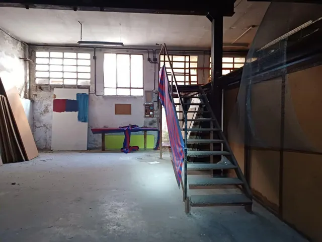 Gran local en planta baja — 4