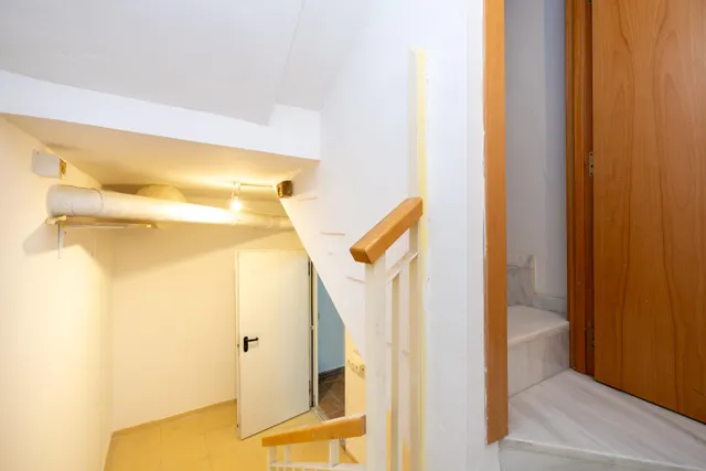 Ponemos a la venta esta preciosa casa en Urbanizacion cerrada, con zonas comunes y piscina comunitaria. — 37