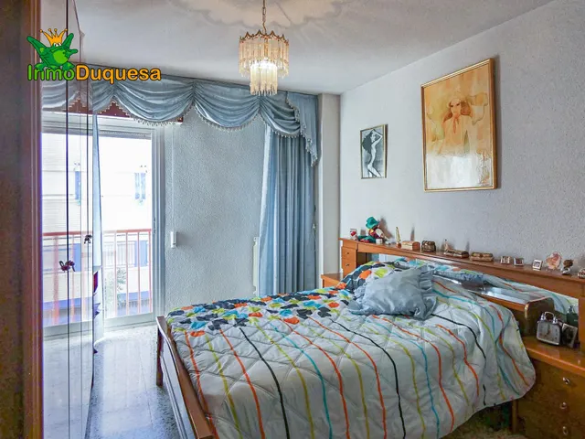 Piso de 3 Dorm. en 2ª planta. — 10
