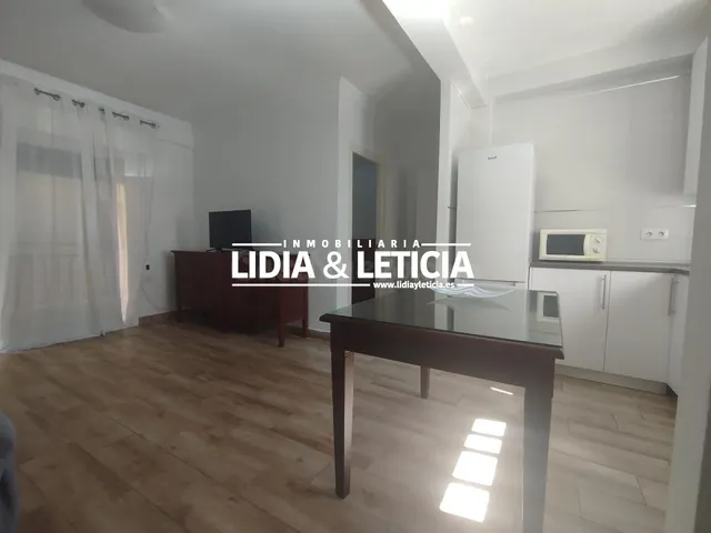 Acogedor piso en Zona centro, en Alcalá de Guadaira - foto 3