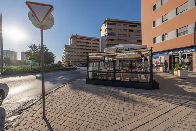Moderno Apartamento Nuevo en el Campus de la Salud - Granada — 9
