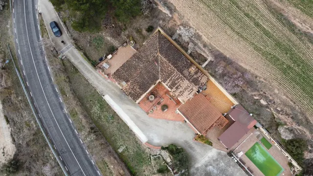 MASIA DE 4 habitaciones EN FONOLLOSA — 46