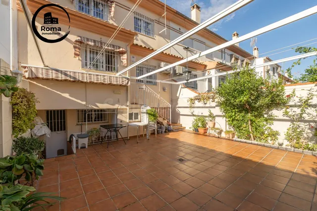 Amplia casa adosada en "la joya"....a escasos minutos del centro de Granada!! — 3