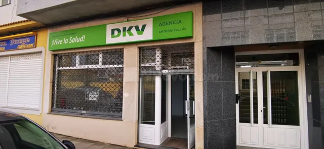 Local comercial en A Laracha - foto 3