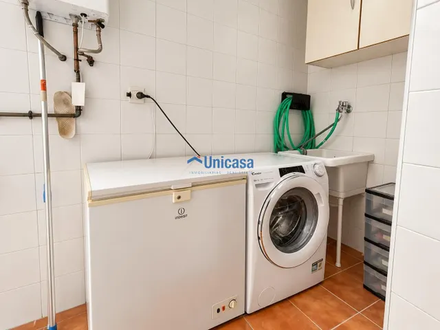 Piso de 3 dormitorios con terraza, patio, garaje y trastero — 9