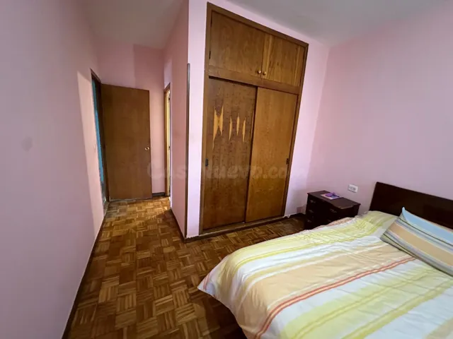 Piso de 113 m2 centro Ribadavia con garaje y trastero - foto 3