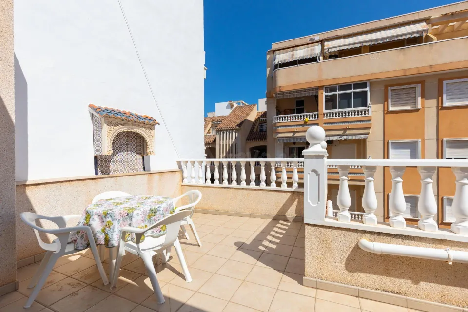 Bungalow en planta alta – C/ Arquitecto Larramendi, Torrevieja