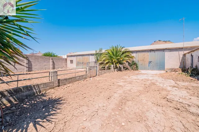 Finca en Atarfe con dos naves y cobertizo — 19