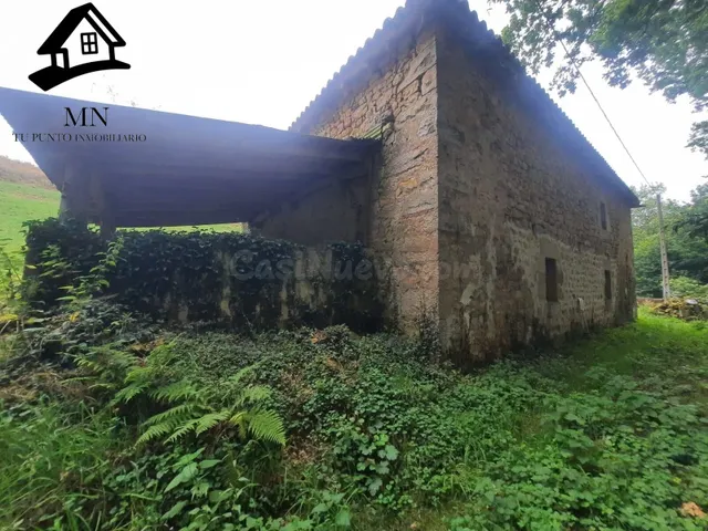 Auténtica Cabaña Pasiega de 268 m2 en espectacular finca de  - foto 2