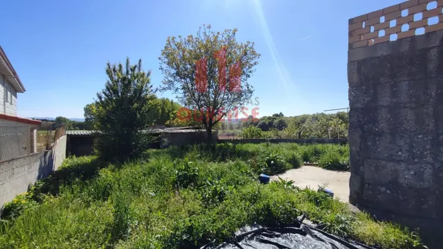 CASA DE PIEDRA CON PARCELA EN XUNQUEIRA DE AMBÍA, PRÓXIMA A SANDIÁS. — 2